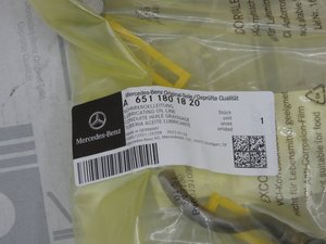 Original Mercedes-Benz Schmierölleitung an Turbolader. SLK R172, C-Klasse W204. OM651-7 6