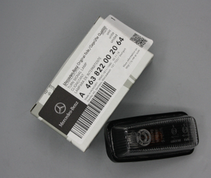 Original Mercedes-Benz Seitenblinker. G-Modell-3 2