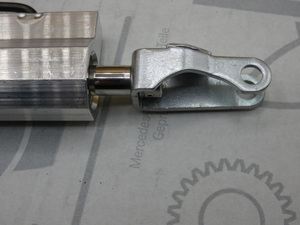 Original Mercedes-Benz Zylinder / Verdeckverschluss. SLK R170-9 3