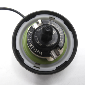 Tankdeckel-Diesel. Mit AMG-Schriftzug *A0004703301* Original Mercedes-Benz-4 4