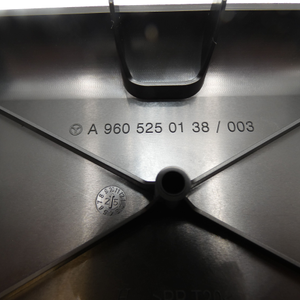 Abdeckkappe Quertäger.*A9605250138* Original Mercedes-Benz-7 4