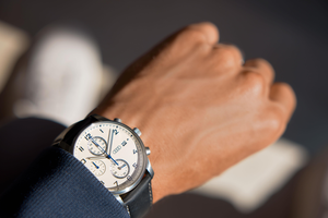 Audi Chronograph Herren silber/beige – Edelstahl Uhr mit Kalbslederarmband-4 4