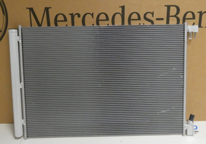 Kältemittelkondensator. AMG-GT, C-Klasse, E-Klasse, S-Klasse *A0995000454*-2 2