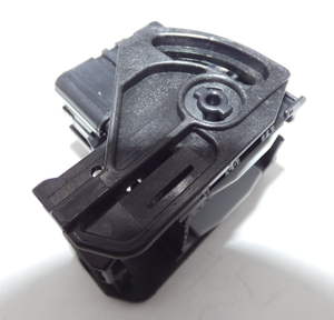 Stecker mit Kontaktbuchsen, Feststellbremse V-Klasse *A0105408381*-6 3