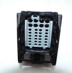 Stecker mit Kontaktbuchsen, Feststellbremse V-Klasse *A0105408381*-11 8