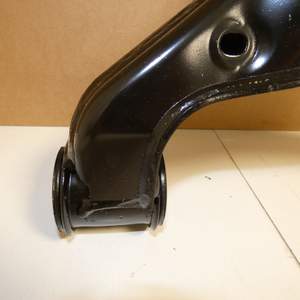 Querlenker vorne links. Sprinter W906, W907 *A9063304007* Original MB-4 4