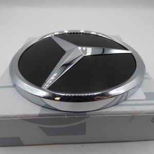 Stern an Heckdeckel, Obsidianschwarz. *A09981085009197* Original Mercedes-Benz-6 5