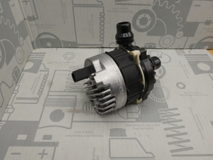 Original Mercedes-Benz Kühlmittelpumpe. AMG GT, CLA-AMG, AMG C63 5