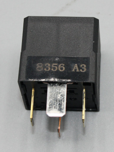 Original Mercedes-Benz Relais 40A. W117, 118, 156, 166, 176, 177, 205, 213, 217, 222, 231, 238, 242, 5