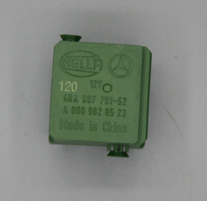 Original Mercedes-Benz Relais. A0009828523 AMG GT W190, W204, W231 2
