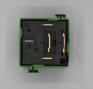 Original Mercedes-Benz Relais. A0009828523 AMG GT W190, W204, W231 3