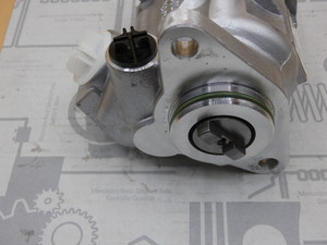 Original Mercedes-Benz Lenkhelfpumpe. Actros 5