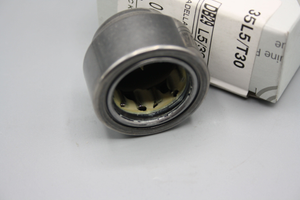 Original Mercedes-Benz Nadellager- Kurbelwelle/Schwungrad. 2