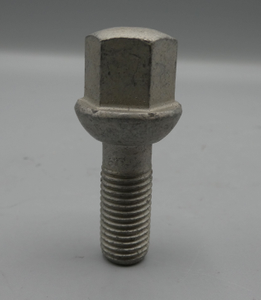 Original Mercedes-Benz Radbolzen. SE, SEL W126 2