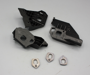 Original Mercedes-Benz Reparatursatz Scheinwerferhalter rechts. A-Klasse W176 1