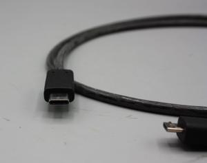 Original Mercedes-Benz Media Interface Kabel Micro USB, 1000mm, Stecker B/C 3