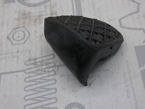 Original Mercedes-Benz Pedalgummi. W124, W129, W140, W162, W201, W202,…. 3