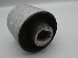 Original Mercedes-Benz Lager, Zugstrebe. AMG W203, W209 1