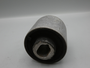 Original Mercedes-Benz Lager, Zugstrebe. AMG W203, W209 3