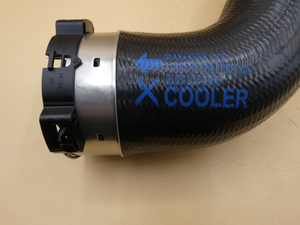 Original Mercedes-Benz Ladeluftschlauch links. GLK X204 5