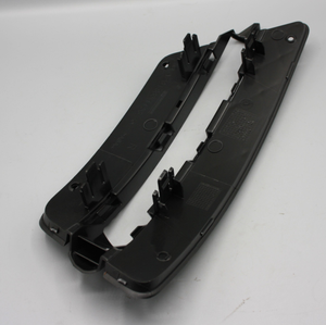 Original Mercedes-Benz Lüftungsgitter rechts, Stoßfänger vorne. C-Klasse W204 2