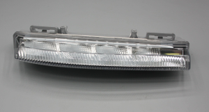 Original Mercedes-Benz LED Tagfahrleuchte rechts. C-Klasse 204, E-Klasse 207 + 212 1