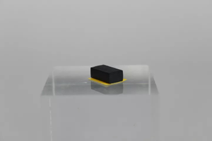 Original Mercedes-Benz Scheiben-Abstandshalter, 5-er Pack, A2106710397 (14 X 8 X 5 MM) 1