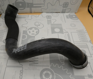 Original Mercedes-Benz Kühlerschlauch unten. E420 CDI (W211) 2