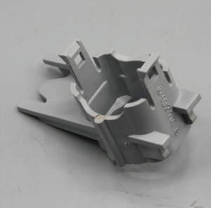 Original Mercedes-Benz PDC-Gehäuse, vorne-links-aussen. E-Klasse W211 5