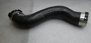 Original Mercedes-Benz Ladeluftschlauch, Ladeluftkühler links, OM651 1