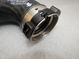 Original Mercedes-Benz Ladeluftschlauch, Ladeluftkühler links, OM651 4