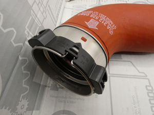 Original Mercedes-Benz Ladeluftschlauch rechts, OM651. (W204, W207; W212, W218) 2