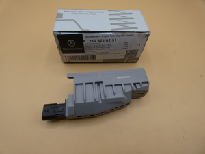 Original Mercedes-Benz Kontaktsensor Motorhaubenverschluss W172, W204,W207,W212,W218 1