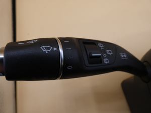 Original Mercedes-Benz Mantelrohrschaltermodul. E-Klasse W213 3