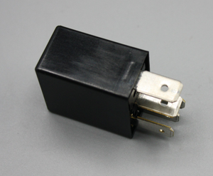 Original Mercedes-Benz Relais 20A, Motorraum links. Citan W415 4