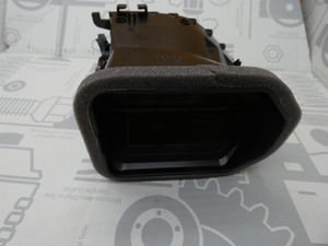 Original Mercedes-Benz Luftdüse, Mitte rechts. V-Klasse W447, W447 4