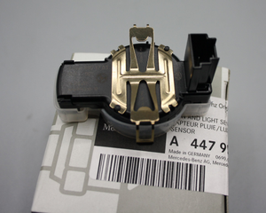 Original Mercedes-Benz Regen / Licht Sensor (LRSM447). V-Klasse W447, 448 4