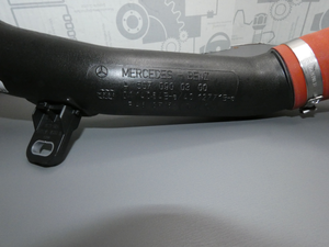 Original Mercedes-Benz Ladeluftleitung rechts. CLA W117, GLA W156, A-Klasse W176, B-Klasse W246 4