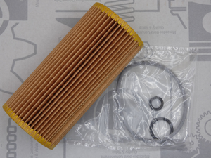 Original Mercedes-Benz Ölfiltereinsatz. AMG C 30 1