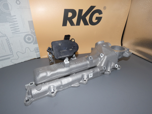 Original Mercedes-Benz Ladeluftkrümmer OM642 (ML W164, C-Klasse 203,204, GLK) 1