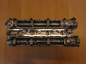 Original Mercedes-Benz Nockenwellenlagergehäuse OM654 1