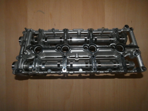 Original Mercedes-Benz Nockenwellenlagergehäuse OM654 4