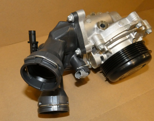 Original Mercedes-Benz Kühlmittelpumpe OM 654 (C-Klasse, E-Klasse, GLC, CLS) 6