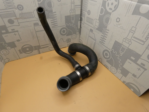 Original Mercedes-Benz Kühlerschlauch unten. Sprinter W906, W907 (OM642) 3