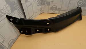 Original Mercedes-Benz Kotflügel-Beplankung unten rechts. Sprinter 1