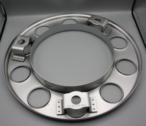 Original Mercedes-Benz Raddeckel / Radschraubenabdeckung. Actros, Axor, Atego, Unimog 2