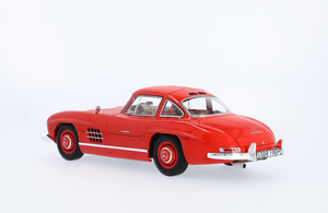 Original Mercedes Benz 300 SL Coupé (1954-1963) W 198 1:18 Modell 6