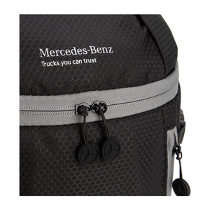 Schwarzer Kühlrucksack mit Mercedes-Benz Trucks Schriftzug 3