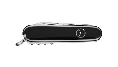 Zusammengeklapptes, schwarzes Multitool mit Mercedes-Benz Logo