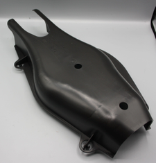 Original Mercedes-Benz Abdeckung Federlenker links. W204, W207, W212, W218